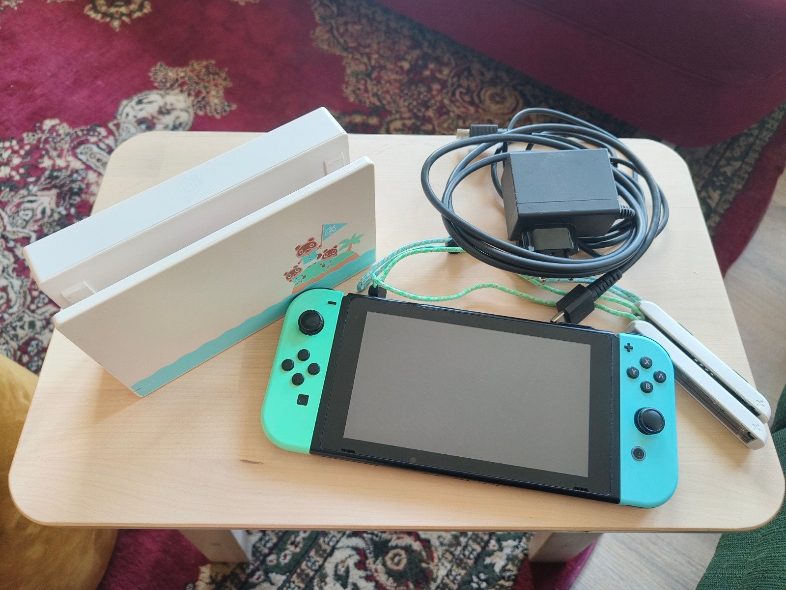 Nintendo Switch Animal Crossing Editie met Travel Case, Ophalen, Zo goed als nieuw, Met 2 controllers, Switch OLED