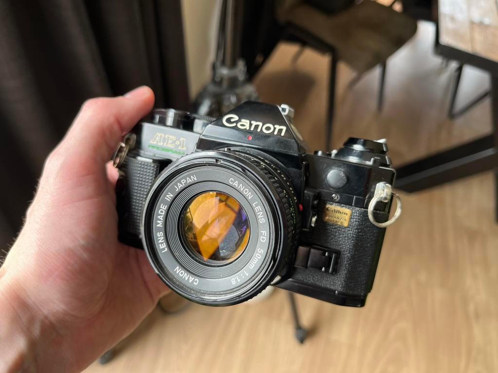 📷 Zwarte Canon AE-1 Program, Audio, Tv en Foto, Fotocamera's Analoog, Ophalen of Verzenden, Zo goed als nieuw, Spiegelreflex