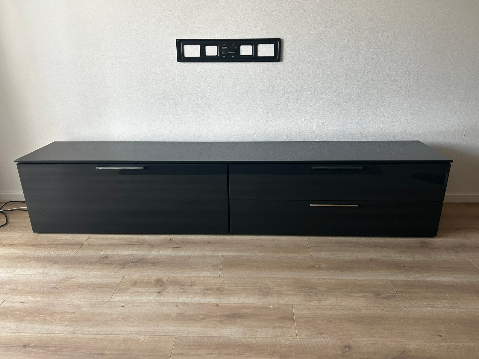Antraciet tv kast ( mag weg T.e.a.b.), Ophalen, Zo goed als nieuw, 25 tot 50 cm, Minder dan 100 cm
