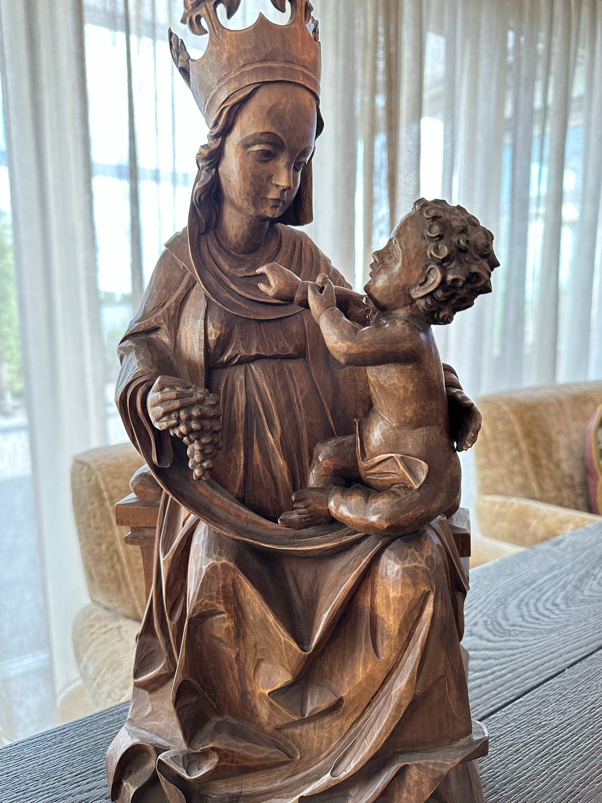 Houten Beeld Maria met Kind - Handgesneden, Antiek en Kunst, Kunst | Beelden en Houtsnijwerken, Ophalen, Handgemaakt, 20 - 50 cm