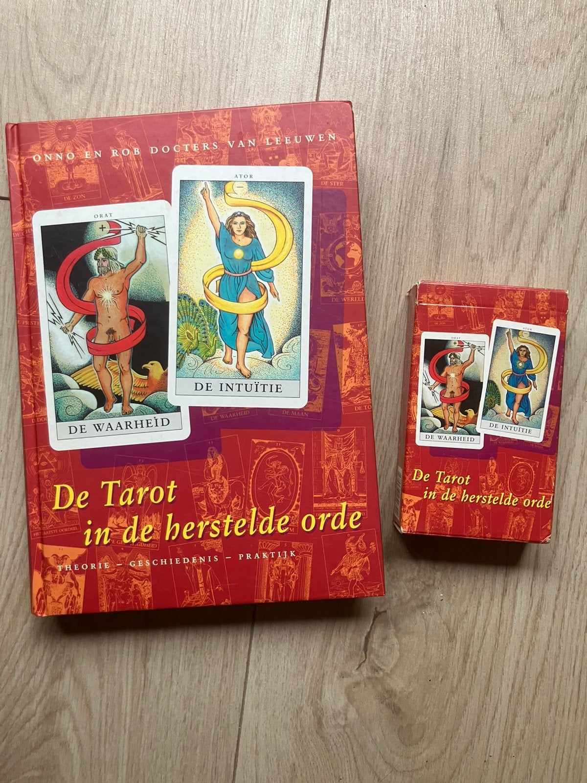 De Tarot in de herstelde orde - Boek en kaarten set, Ophalen of Verzenden, Gelezen, Tarot of Kaarten leggen, Achtergrond en Informatie