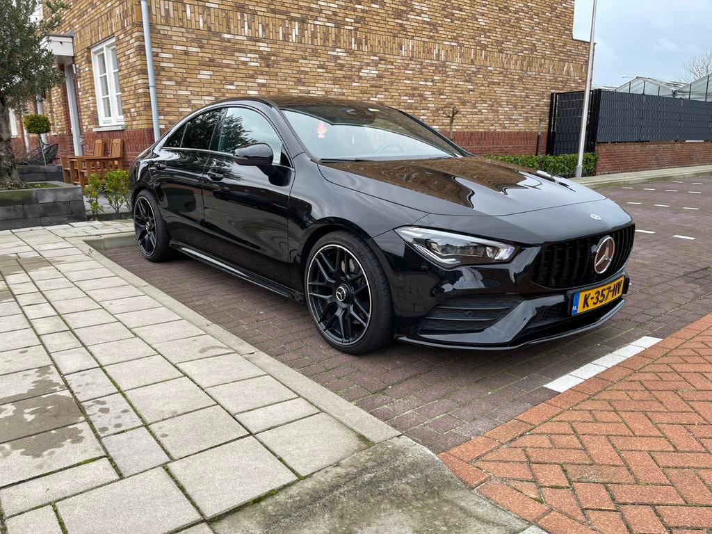 Mercedes CLA 220 AMG 190pk | Pano | Multibeam | Sfeer, Auto's, 15 km/l, Zwart, 75 €/maand, Particulier