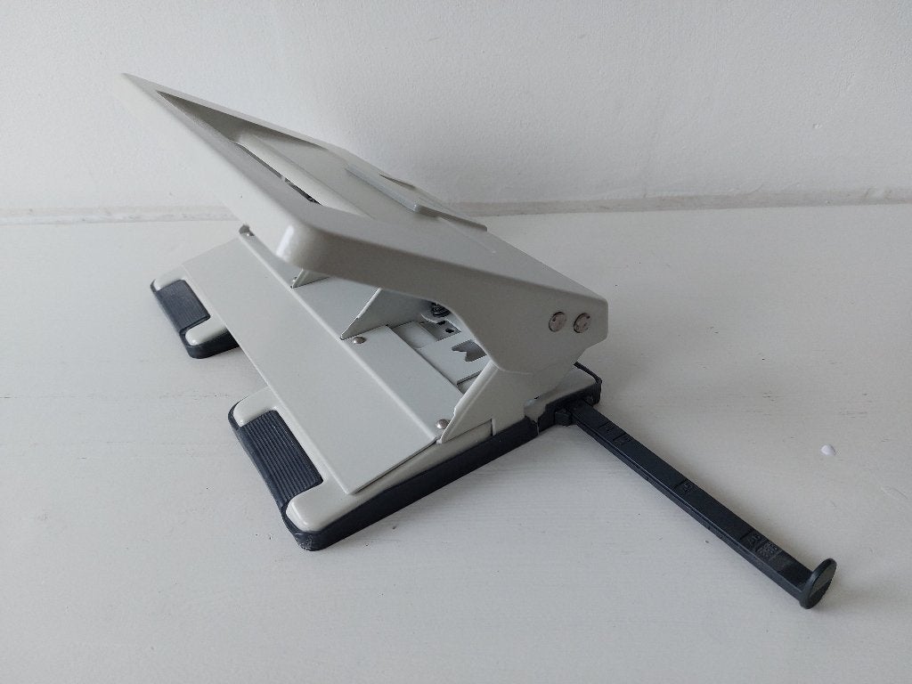 Leitz perforator 4-gaats, Diversen, Bureau-accessoires, Ophalen of Verzenden, Zo goed als nieuw