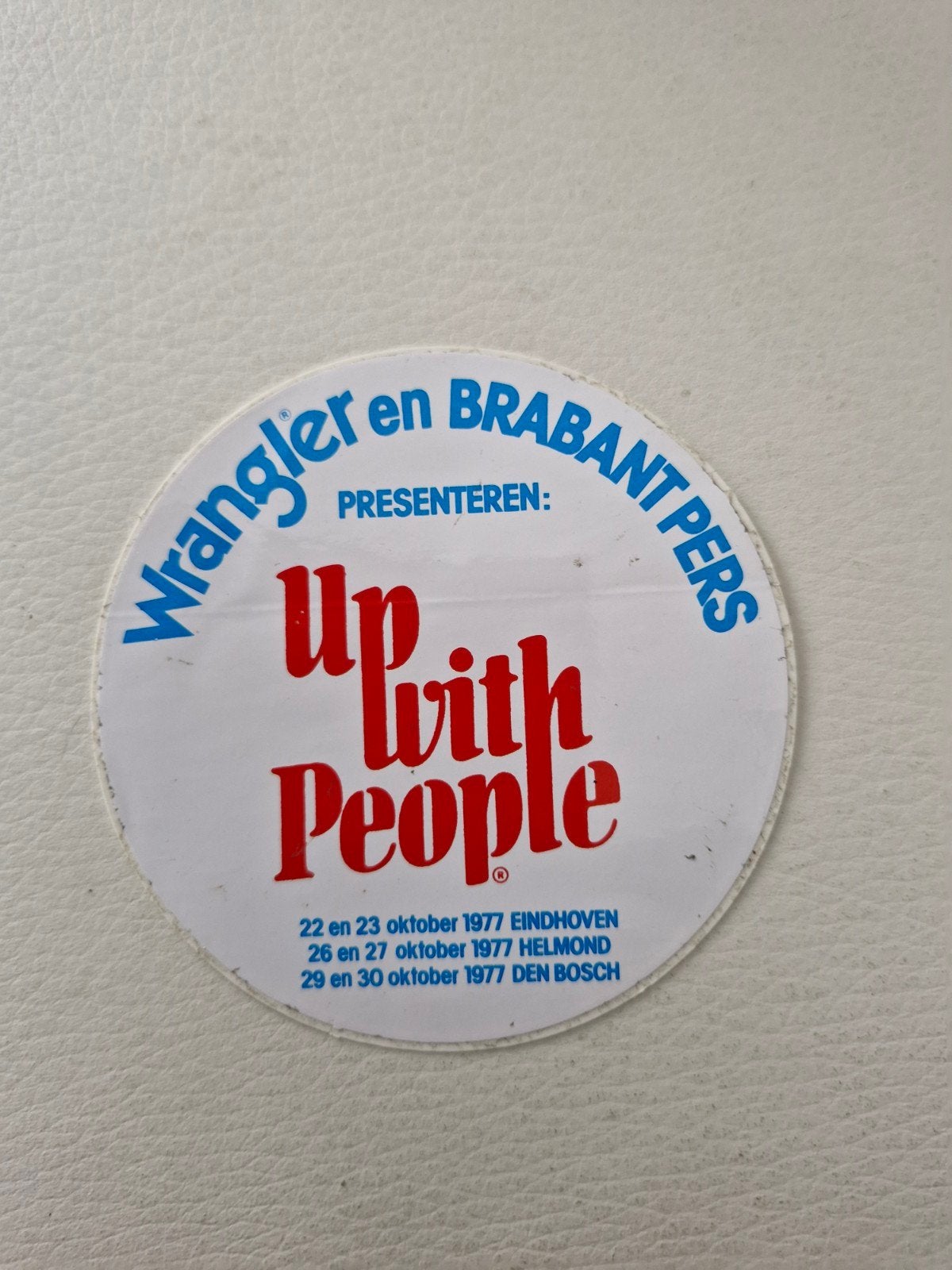 12112 Vintage 'Up With People' Sticker - Wrangler & Brabant, Verzamelen, Ophalen of Verzenden, Gebruikt, Overige typen
