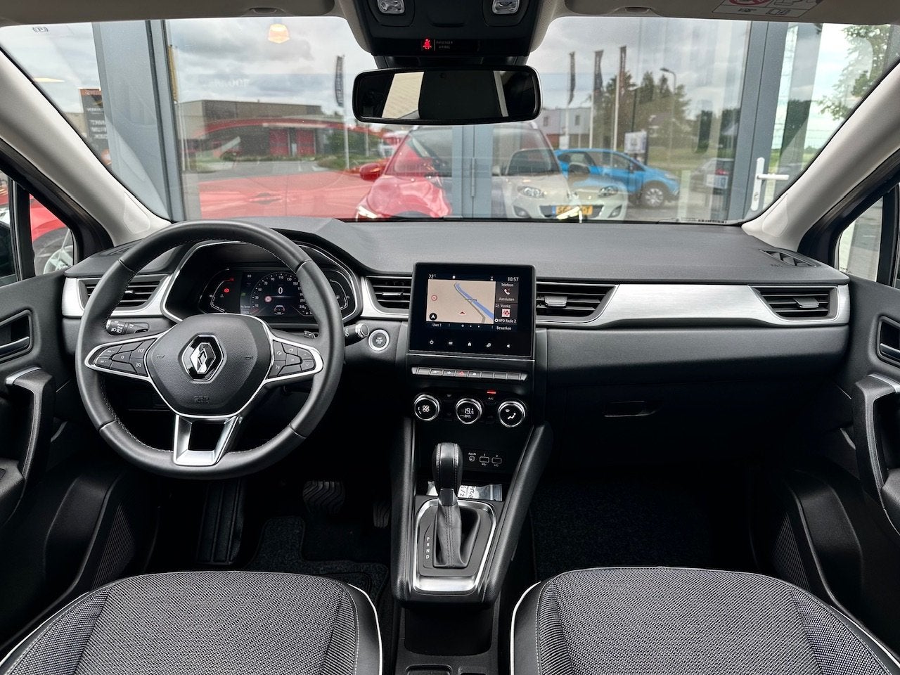 RENAULT Captur TCe 130 EDC Edition One Trekhaak | Camera | 1, Gebruikt, 4 cilinders, 665 kg, Bedrijf