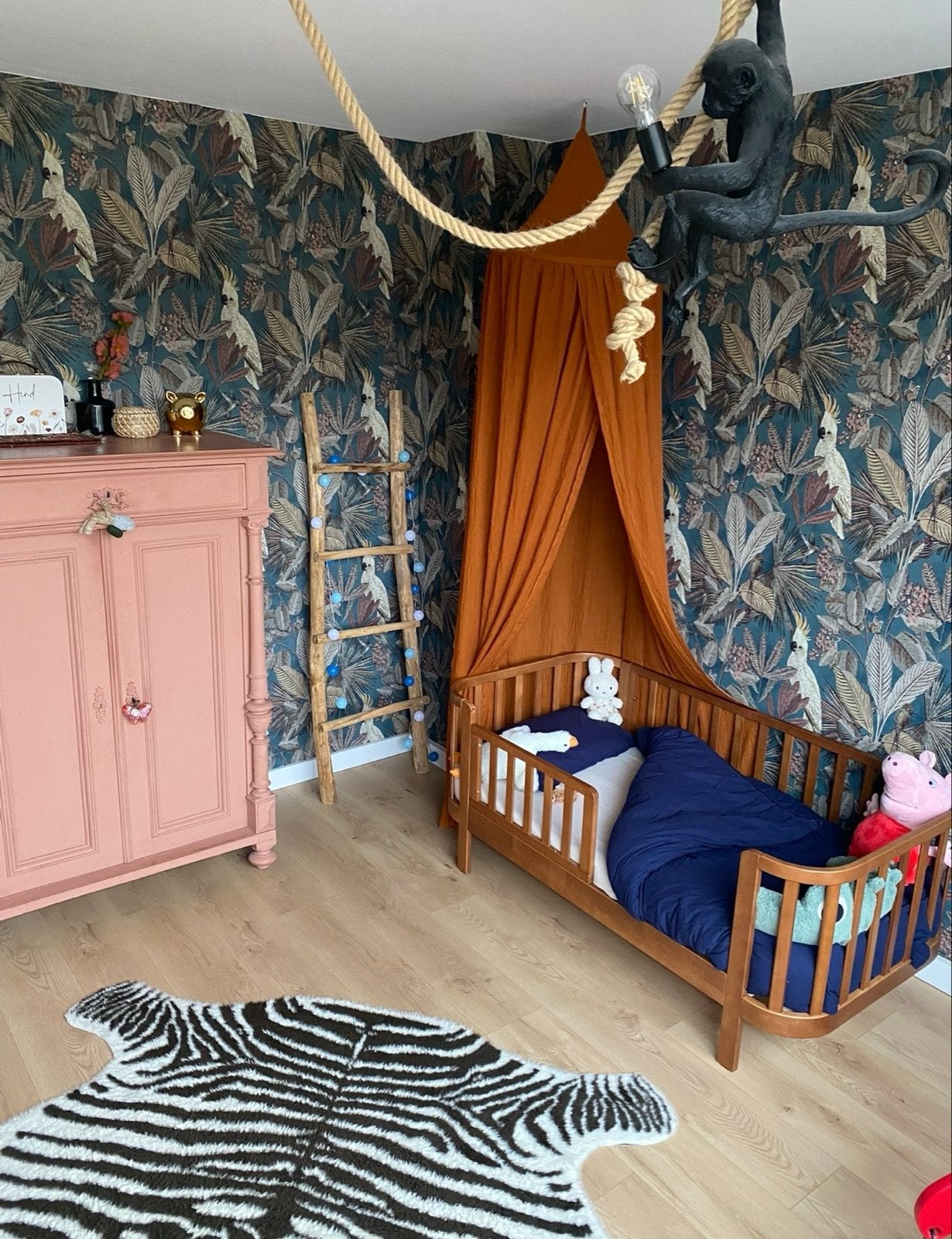 Houten Peuterbed petite amelie + Lattenbodem en ovaal matras, Kinderen en Baby's, Kinderkamer | Bedden, Ophalen, 70 tot 85 cm