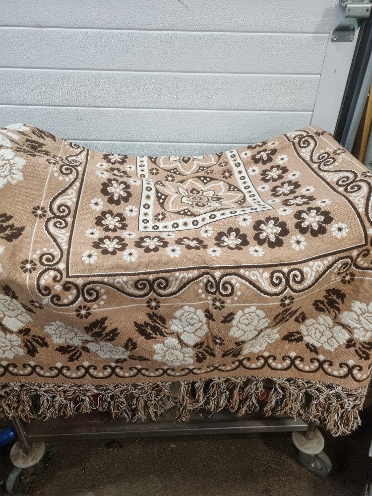 tafelkleed vintage met franjers geknoopt, Ophalen of Verzenden, 'T Olde Gre-j, Info@toldegrej.nl, Endepoelstraat 20f Didam
