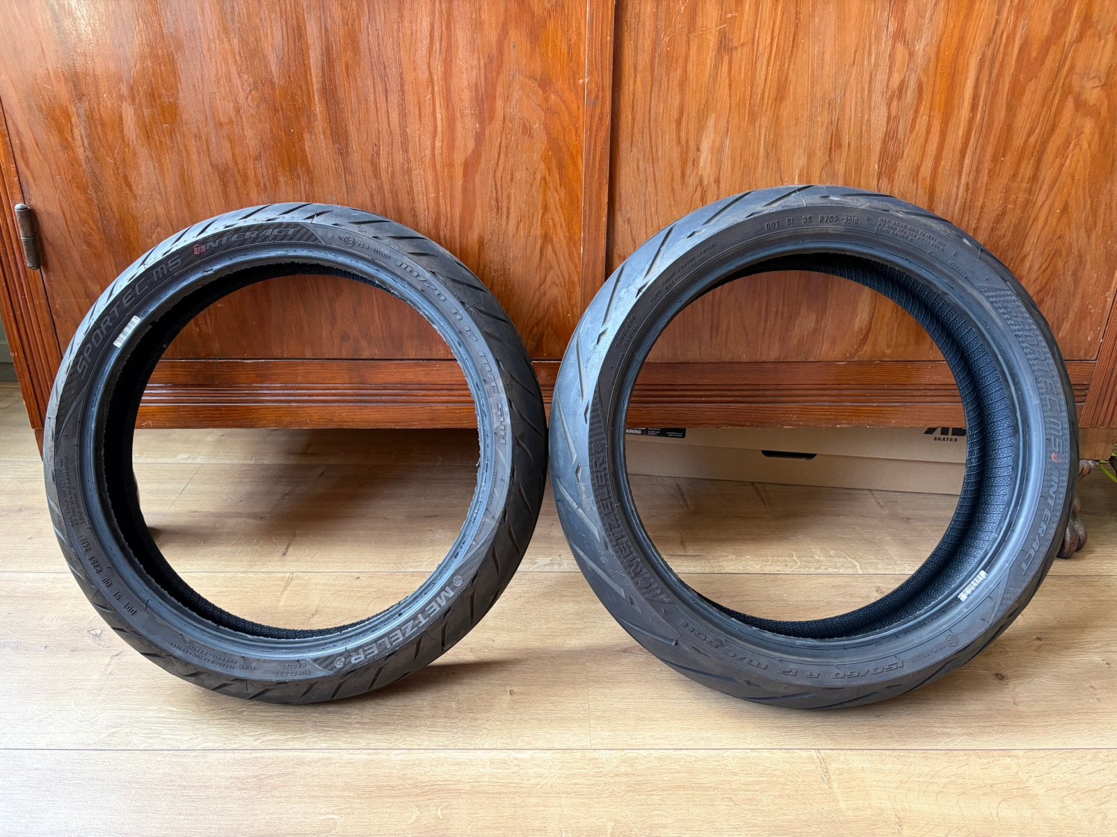 Metzeler sportec m5 motorbanden 110/70-17 & 150/60-17 band, Ophalen