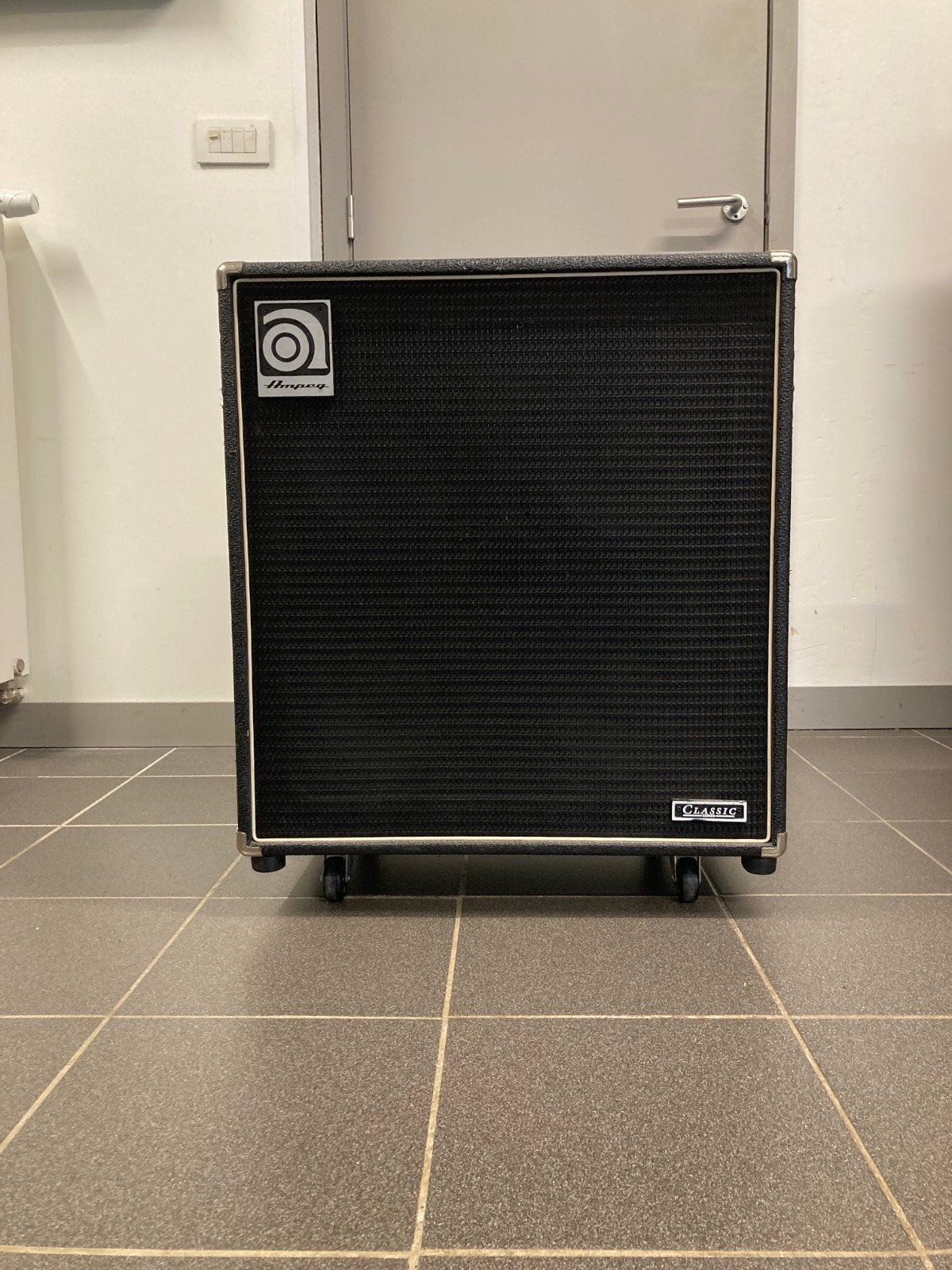 Ampeg SVT410HE, Muziek en Instrumenten, Ophalen, Gebruikt, Basgitaar, 100 watt of meer