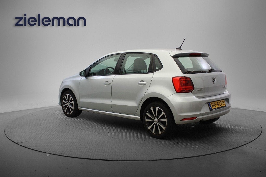 Volkswagen POLO 1.2 TSI 5 deurs Comfortline - Carplay, Navi,, 4 cilinders, Met garantie (alle), Origineel Nederlands, Bedrijf