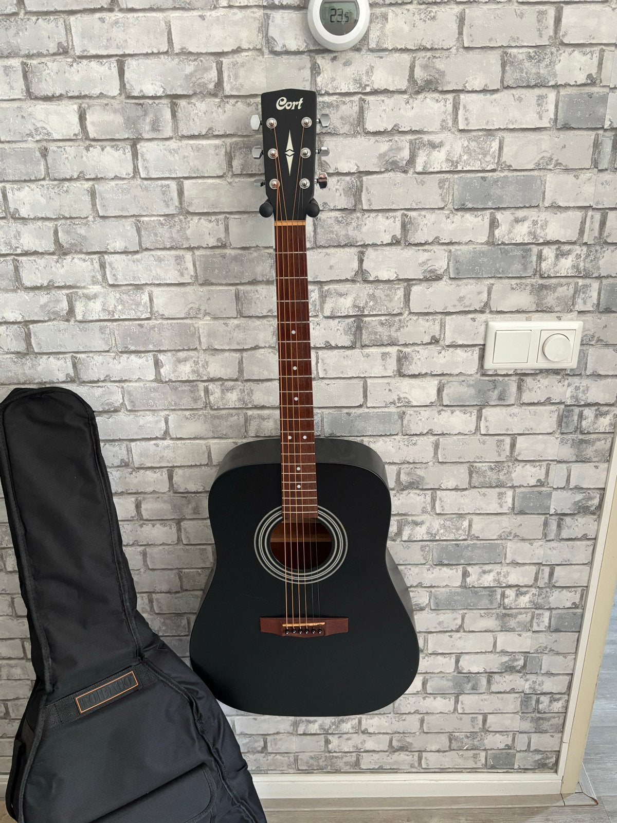Cort AD810 BKS akoestische gitaar met hoes, Ophalen of Verzenden, Zo goed als nieuw, Western- of Steelstringgitaar, Met koffer