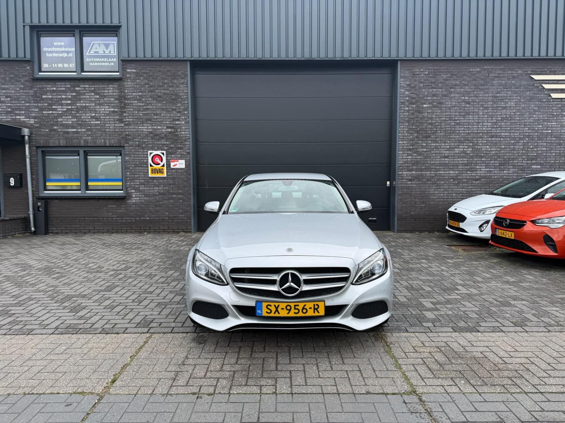 Mercedes-Benz C-klasse 180 Business Solution | 2E EIGENAAR |, Auto's, 1325 kg, Leder en Stof, Bedrijf, Automatische klimaatregeling
