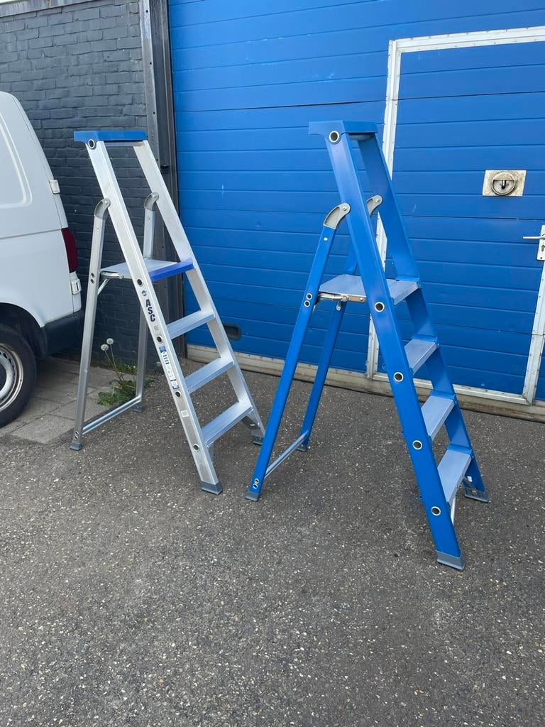 Proffesionele 1x4 trap nieuw, Ophalen, Zo goed als nieuw