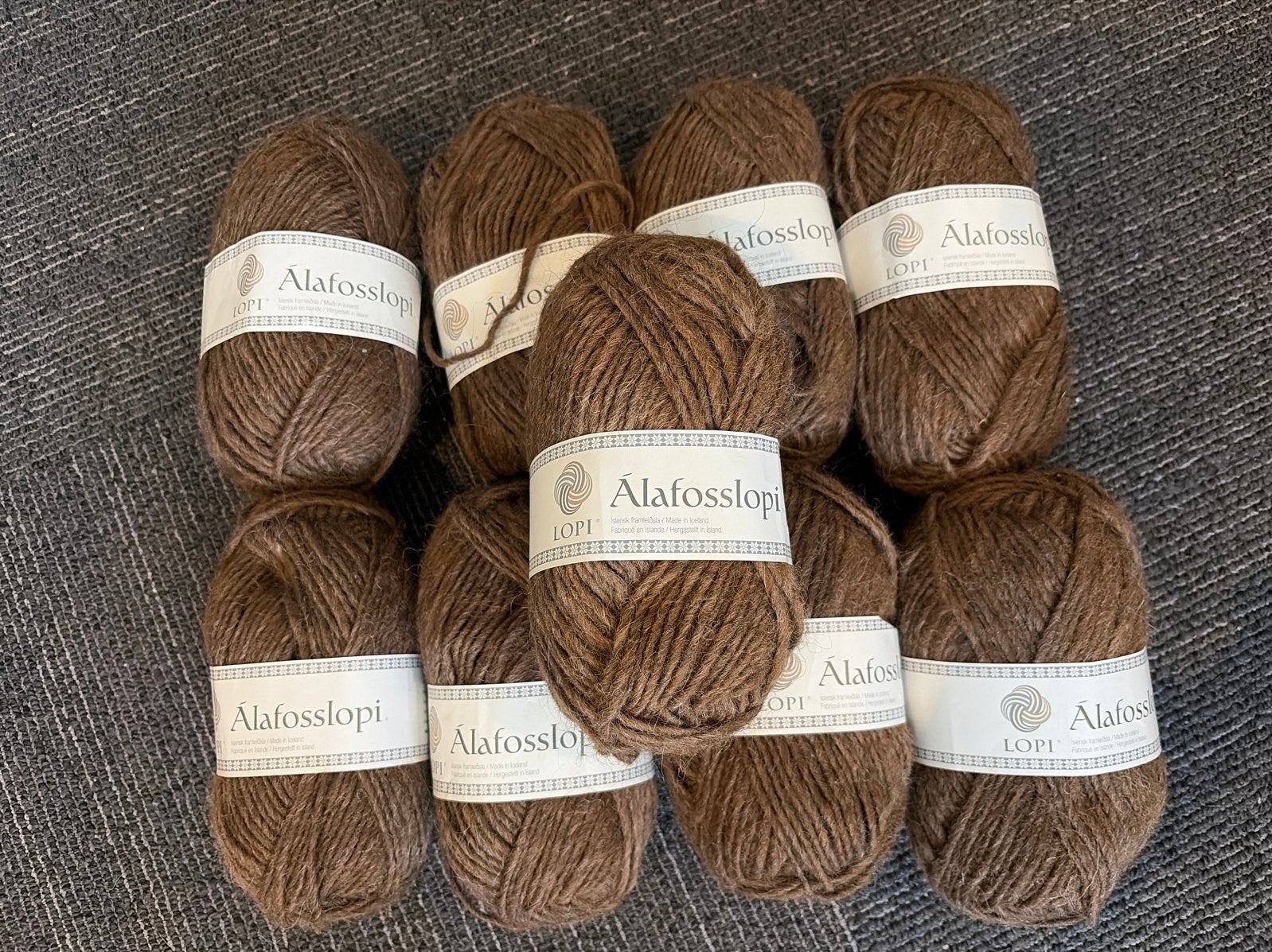 Álafosslopi IJslandse wol - 9 bollen bruin, Ophalen of Verzenden, Nieuw, Breien, Wol of Garen