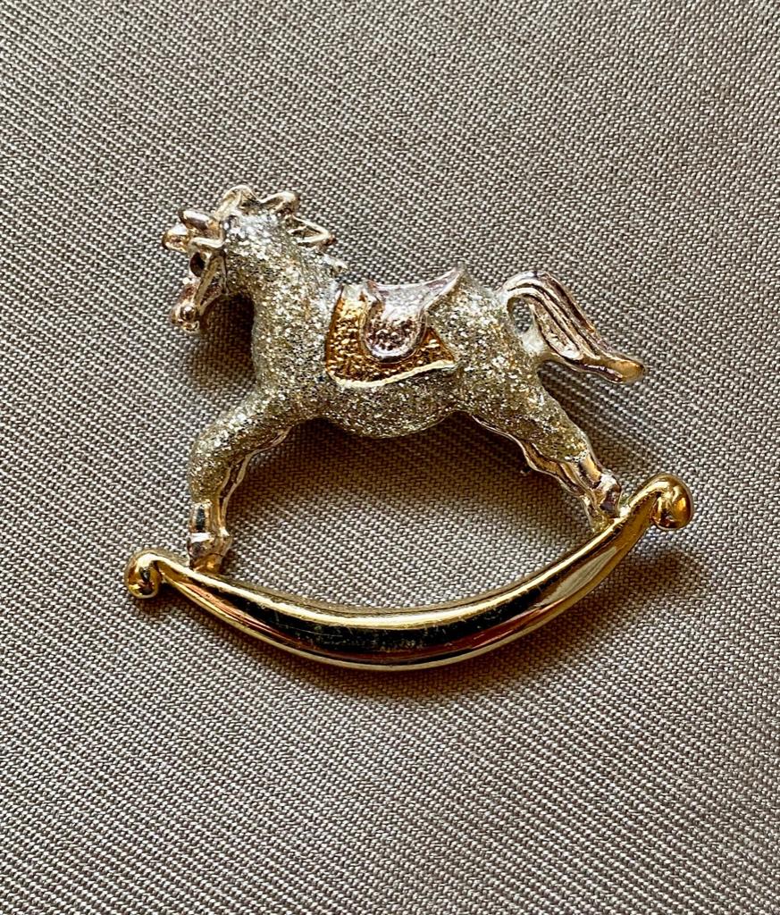 Vintage Paarden Broche, Sieraden, Tassen en Uiterlijk, Broches, Overige materialen, 4 tot 7 cm, Ophalen of Verzenden, Zo goed als nieuw