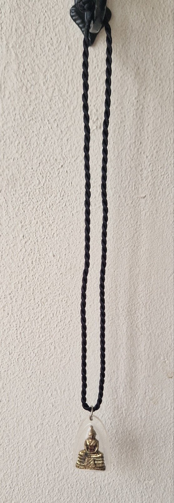 Boeddha hanger uit Thailand in plastic omhulsel, Met hanger, Kunststof, Gebruikt, Zwart