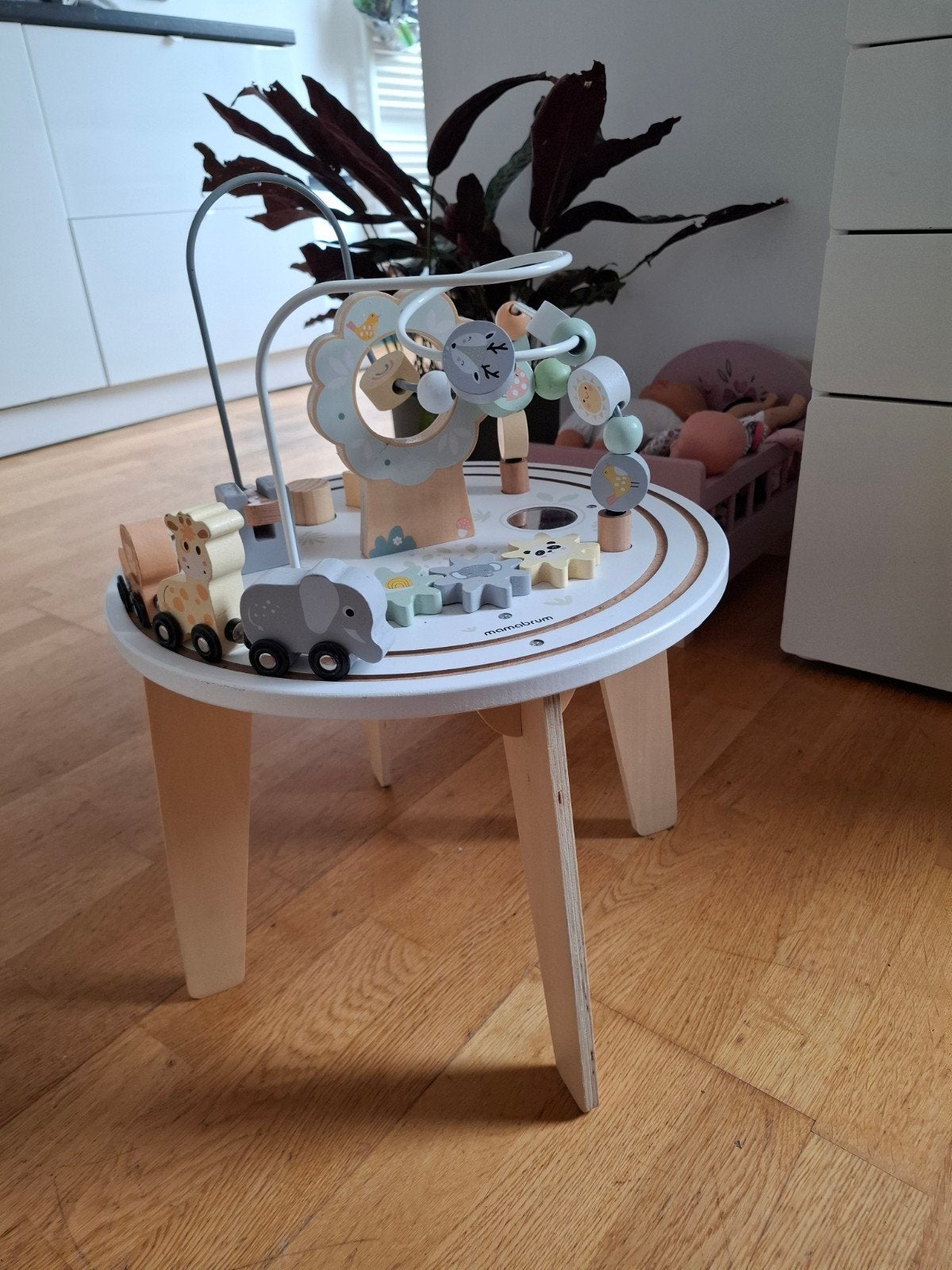 Mamabrum Houten Activiteitentafel met Dieren en Kralen, Ophalen, Zo goed als nieuw, Overige typen
