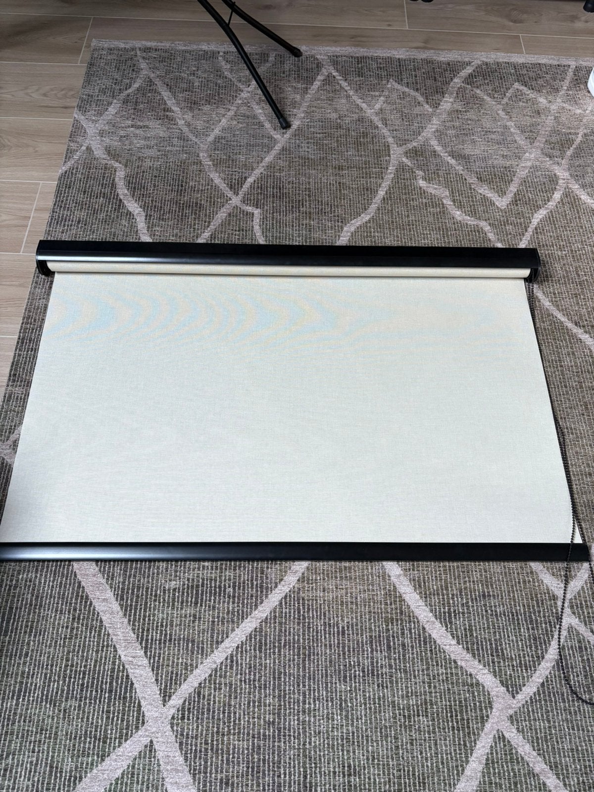 Beige Rolgordijn met Zwarte kap 119Cm Breed, Ophalen, Zo goed als nieuw, Wit, Rolgordijn