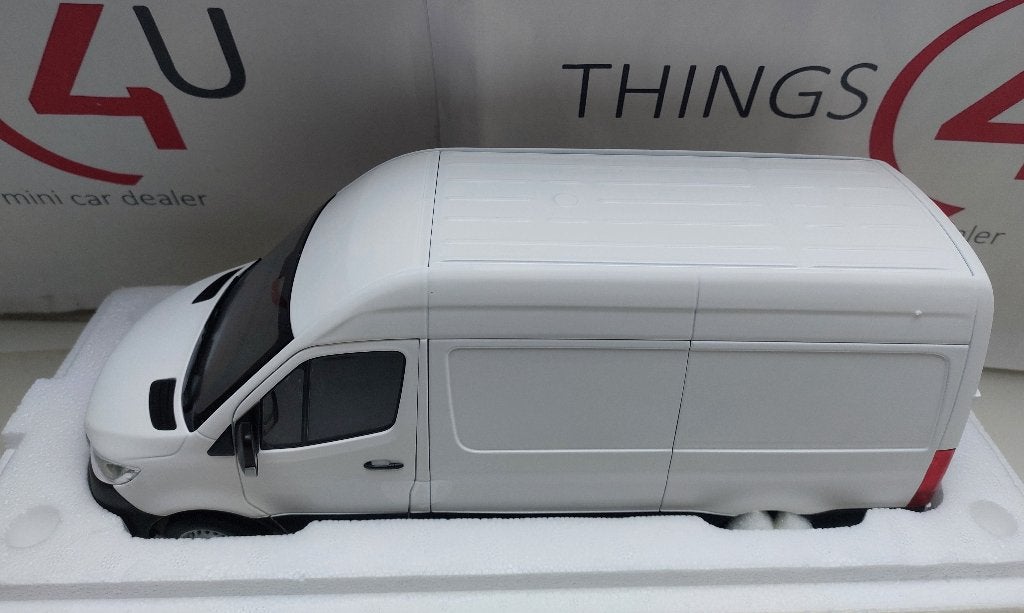 Norev 1:18 Mercedes-Benz Sprinter 2018 wit nieuw in doos, Hobby en Vrije tijd, Modelauto's | 1:18, Ophalen of Verzenden, Nieuw