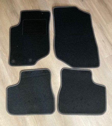 Mattenset voor een Peugeot 207, Info@schoenek.de, Nieuw, Ophalen of Verzenden, Gabor-Schönek-Straße 1 -5, 93149 Nittenau