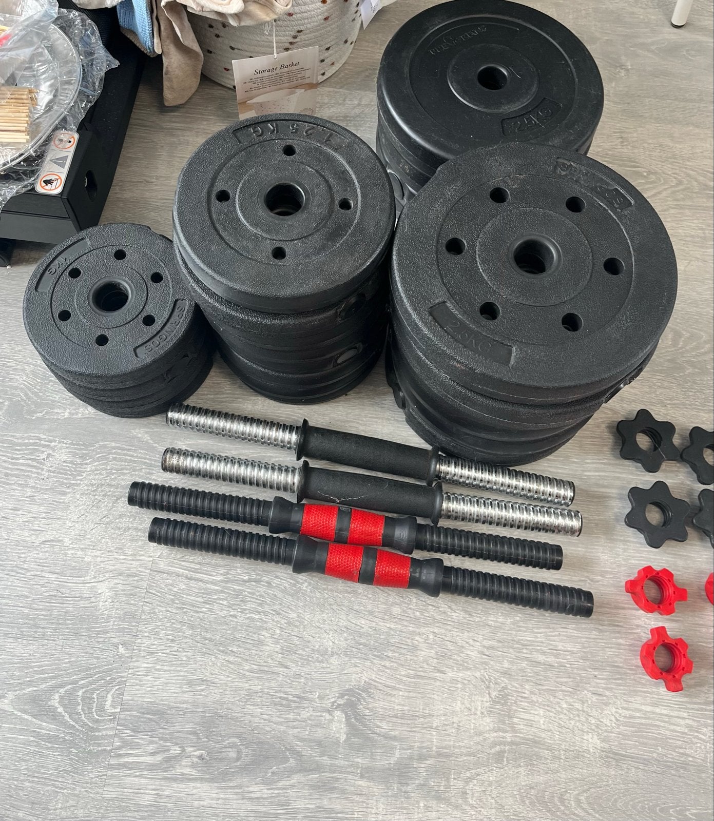 Gewichtenset met halterstang en dumbells, Sport en Fitness, Fitnessmaterialen, Ophalen, Gebruikt, Armen, Halterset