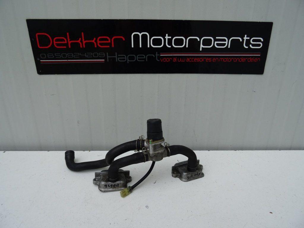 Milieu klep / Valve Honda CBR929RR Fireblade 2000-2001 SC44, Motoren, Gebruikt, -, -, Ophalen of Verzenden
