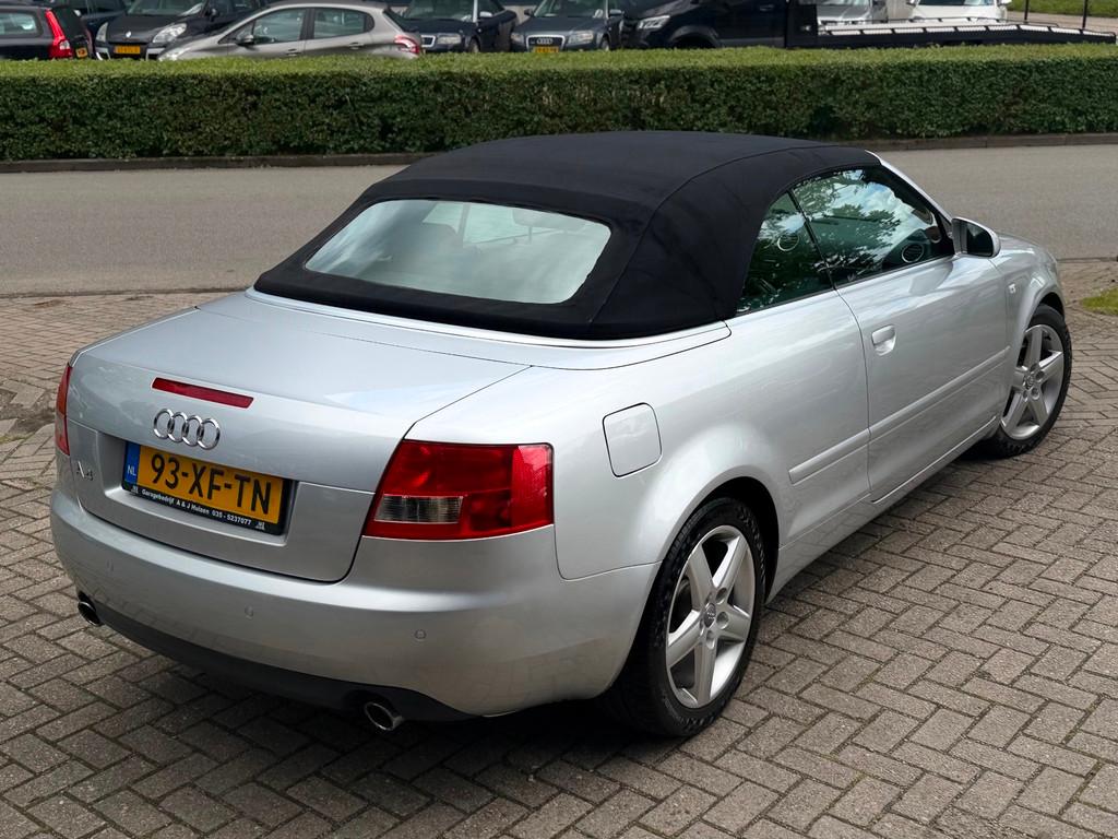 Audi A4 Cabriolet 1.8 Turbo Exclusive CABRIO LEDER/STOELVERW, Auto's, Audi, Voorwielaandrijving, Gebruikt, Zwart, 4 cilinders