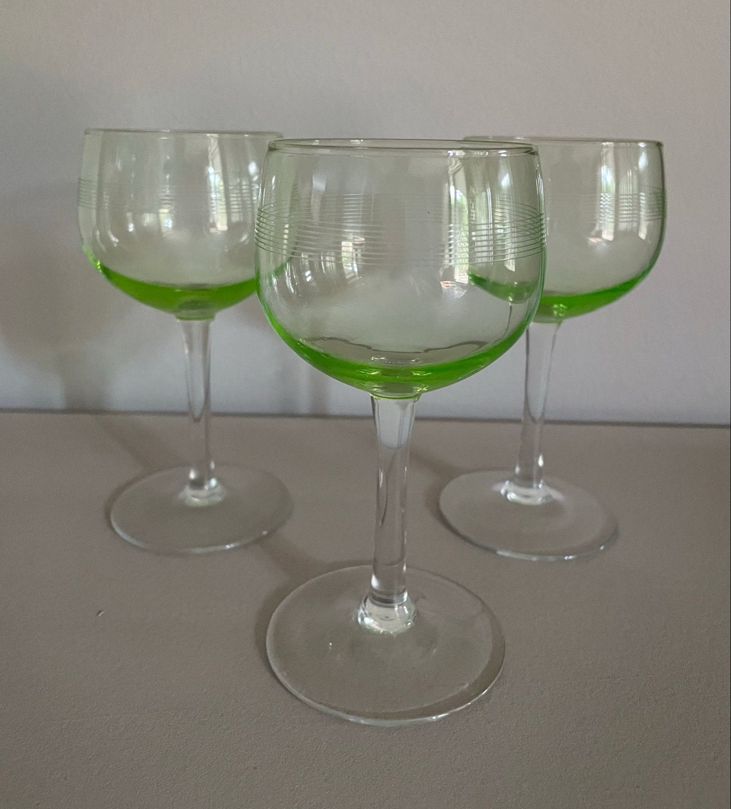 Antieke Groene Glazen (Uraniumglas?) - Bijzonder & Uniek, Antiek en Kunst, Antiek | Glas en Kristal, Ophalen
