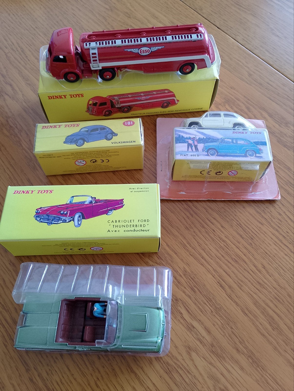 Dinky Toys atlas  Vrachtwagen, Volkswagen, Fiat, Thunderb, Hobby en Vrije tijd, Modelauto's | 1:43, Ophalen, Zo goed als nieuw