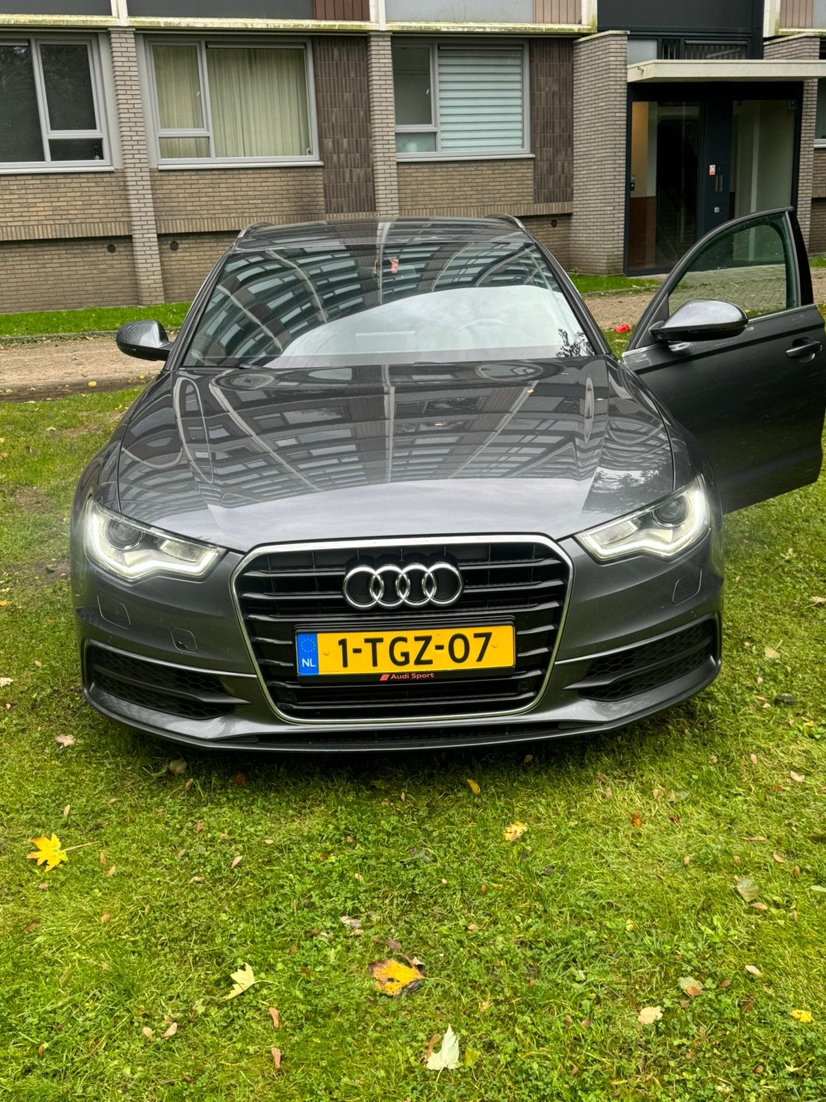 Audi A6 2.0 Tfsi 132KW Avant sport edition 2014 Grijs, Auto's, 15 km/l, Euro 6, 4 cilinders, 1984 cc