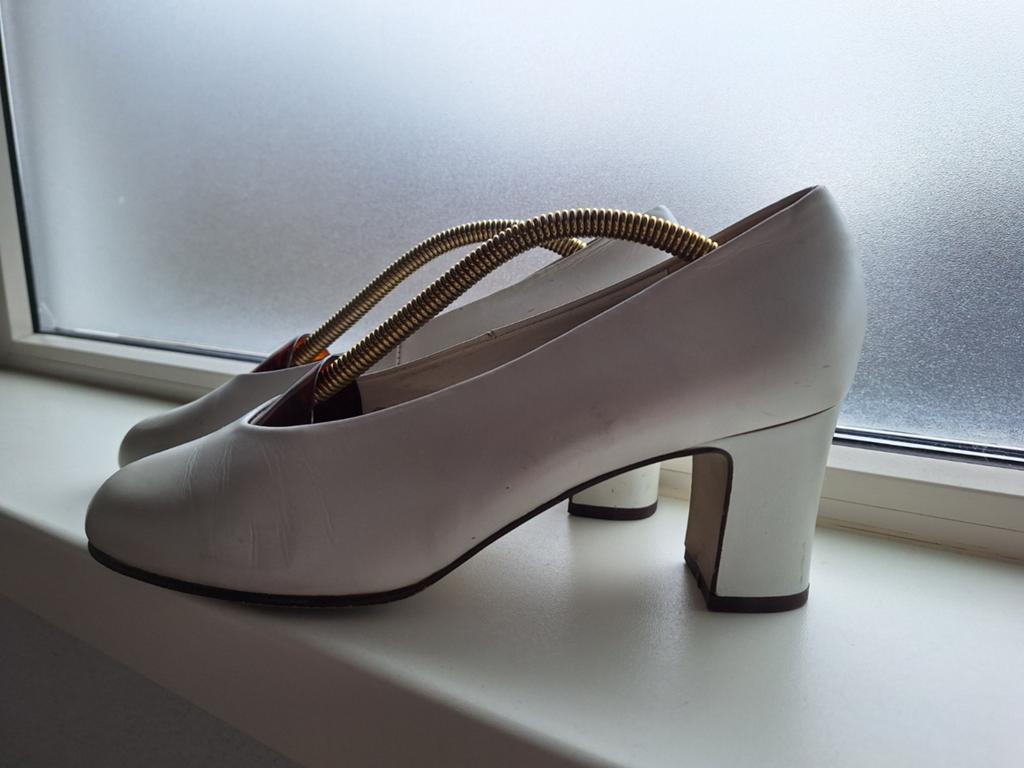 Högl Witte Parelmoer Leren Trouwschoenen Maat 7, Kleding | Dames, Schoenen, Pumps, Högl, Wit, Ophalen of Verzenden