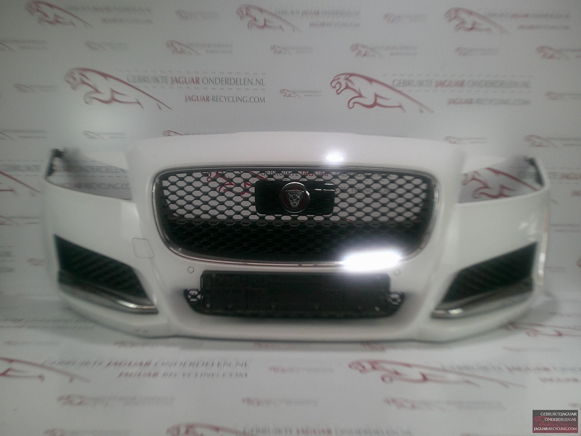Voorbumper Jaguar XF X260 wit T2H3935LML, Gebruikt, -, Voor, Ophalen of Verzenden