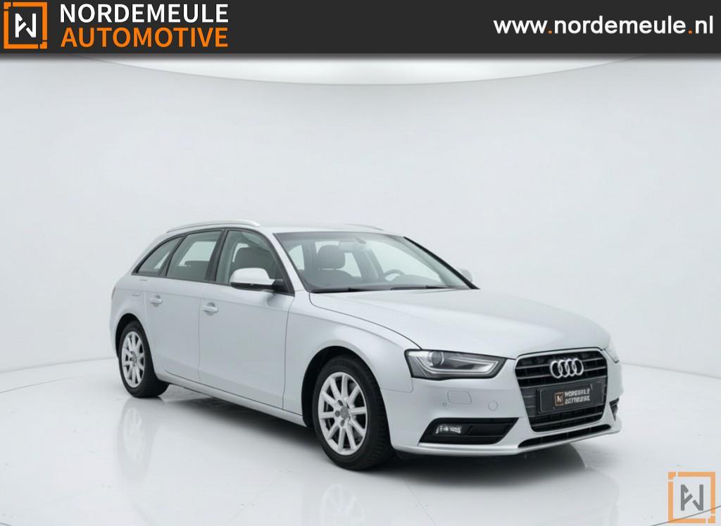 Audi A4 2.0 TDI, AUT, Cruise, Xenon, Trekhaak, Auto's, Audi, Euro 5, Gebruikt, Navigatiesysteem, A4