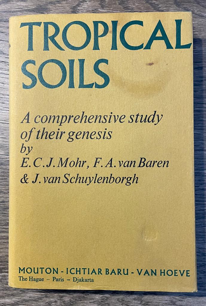 Tropical Soils: A Comprehensive Study - E.C.J. Mohr, Boeken, Studieboeken en Cursussen, Ophalen of Verzenden, Gelezen