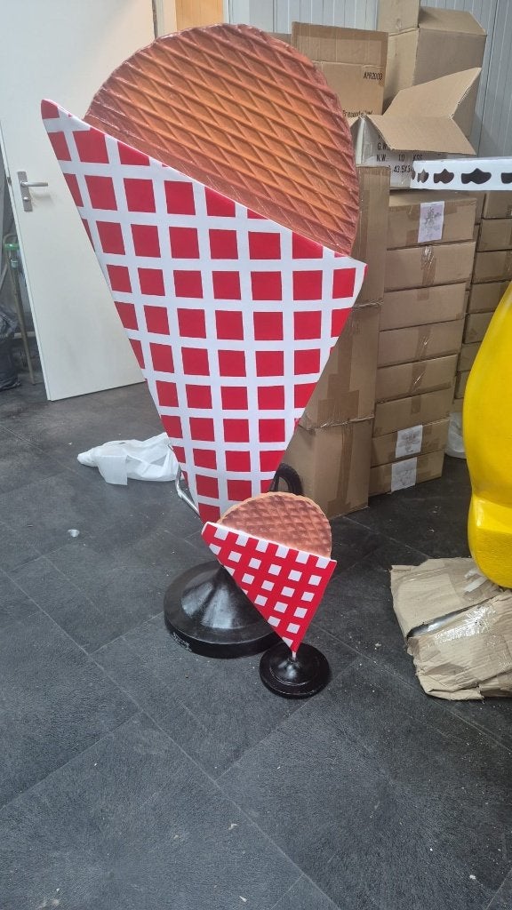 Grote polyester wafel op voet, NIEUW, Tuin en Terras, Tuinbeelden, Nieuw, Overige typen, Overige materialen, Ophalen of Verzenden