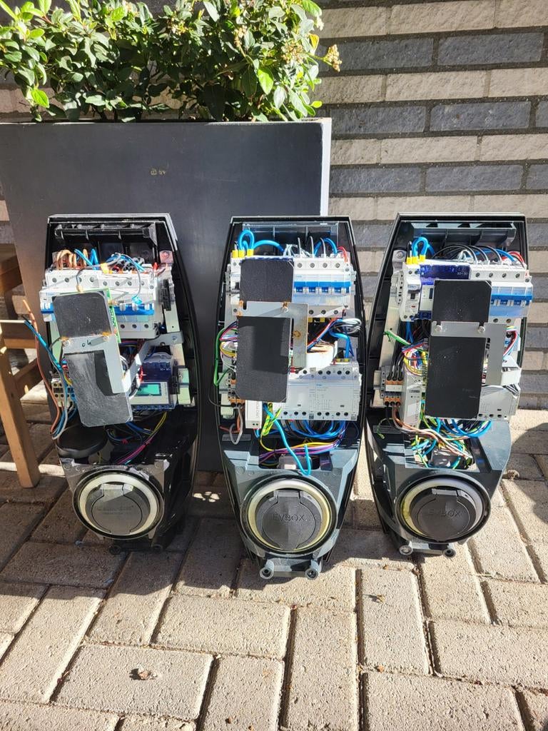 EVBox Laadpalen, Doe-het-zelf en Verbouw, Elektra en Kabels, Gebruikt, Overige typen, Ophalen