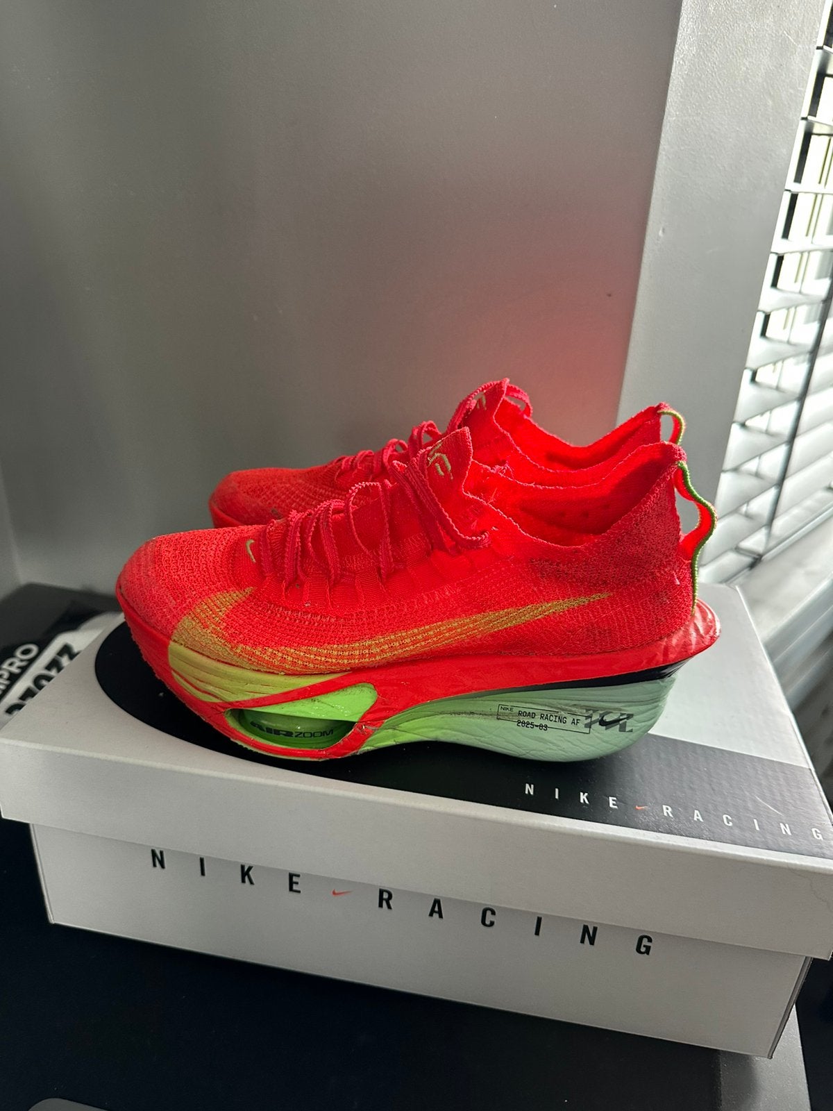 Nike Alpha Fly 3 - maat 38,5, Sport en Fitness, Loopsport en Atletiek, Ophalen of Verzenden, Zo goed als nieuw, Hardloopschoenen