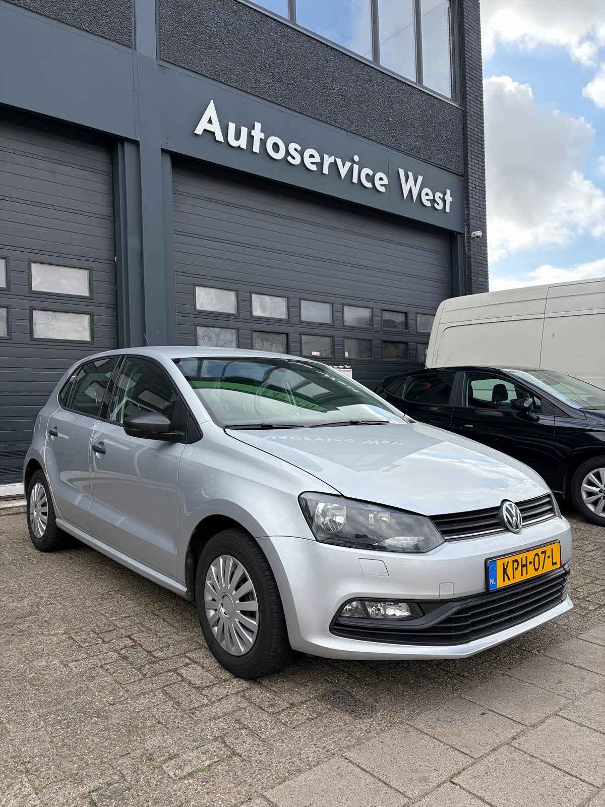 Volkswagen Polo 1.0 | Airco | Cruise | Stoelverwarming, Voorwielaandrijving, Stof, 74 pk, Zwart