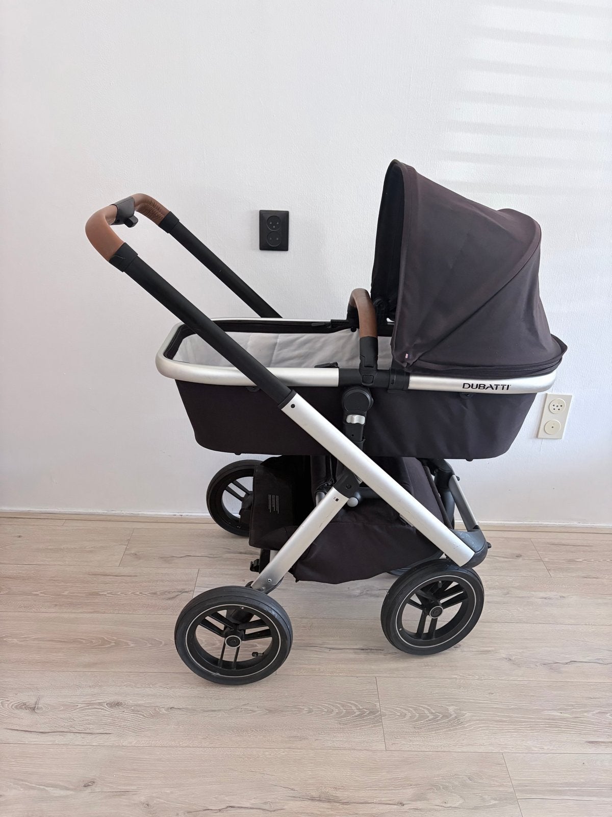 Dubatti One Kinderwagen, Kinderen en Baby's, Kinderwagens en Combinaties, Overige merken, Ophalen of Verzenden, Zo goed als nieuw