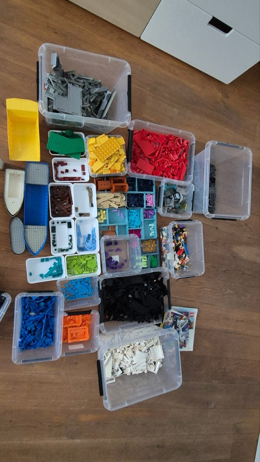 Grote partij LEGO stenen met handleidingen en boten, Ophalen, Lego, Losse stenen, Inclusief minifiguren