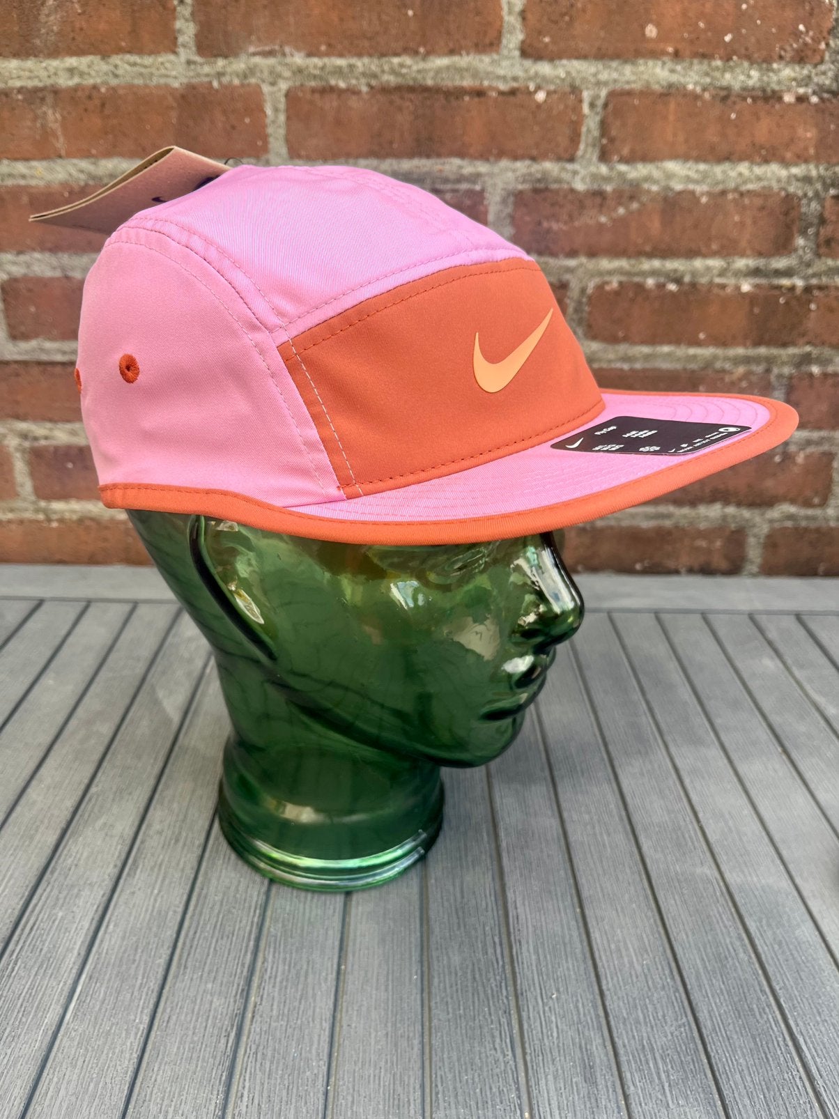 Nike Fly cap Size M/L running outdoor pink brown new, Verzenden, Nieuw, 57 cm (M, 7⅛ inch) of minder, Pet