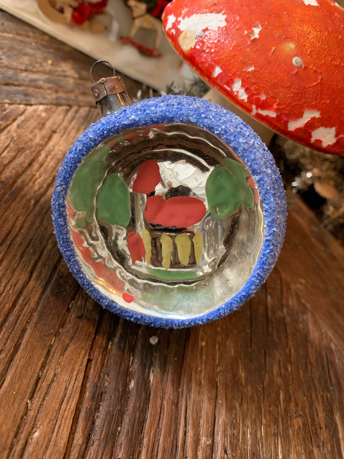 Bijzondere ‘’deuk’’ kerstbal kerkje, T, Ophalen of Verzenden, Zo goed als nieuw, N