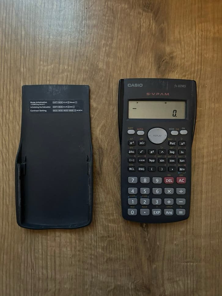Casio fx-82MS rekenmachine, Ophalen of Verzenden, Gebruikt