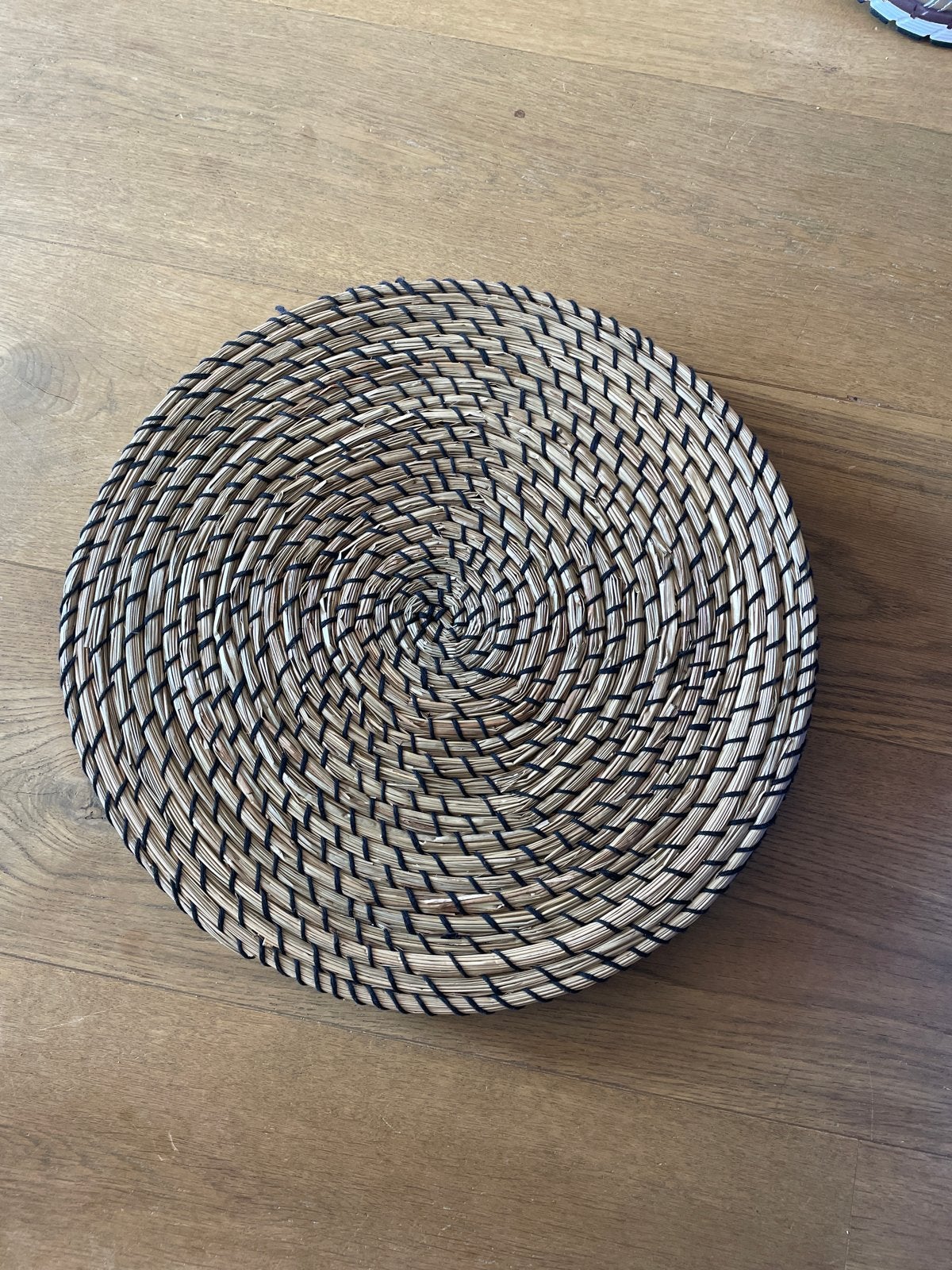 4 stuks placemats 37 cm diameter, Ophalen, Gebruikt, Meerkleurig, Landelijk