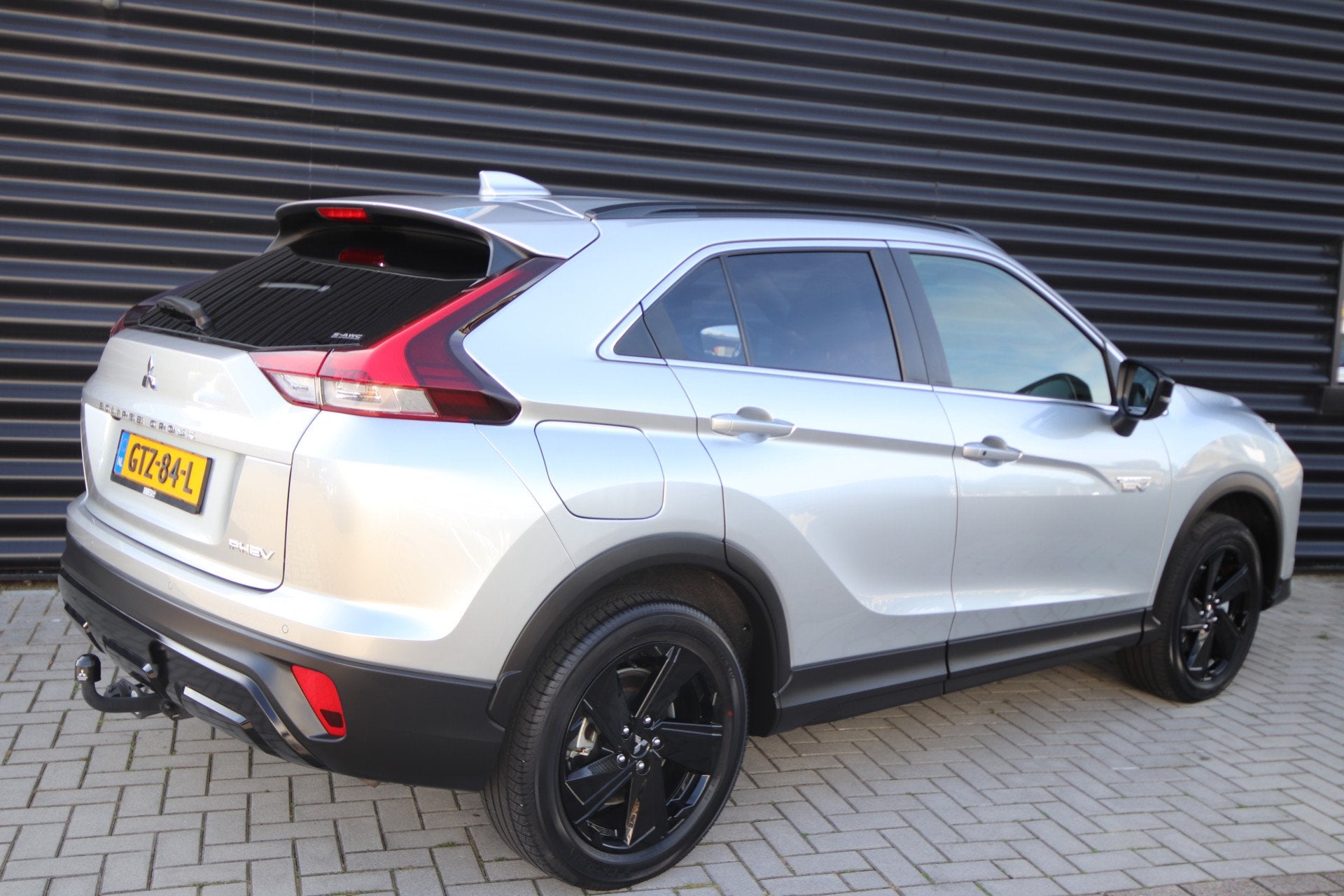 Mitsubishi Eclipse Cross 2.4 PHEV Black Edition NL-Auto, Tre, Auto's, Automaat, 4 cilinders, Bedrijf, Vierwielaandrijving