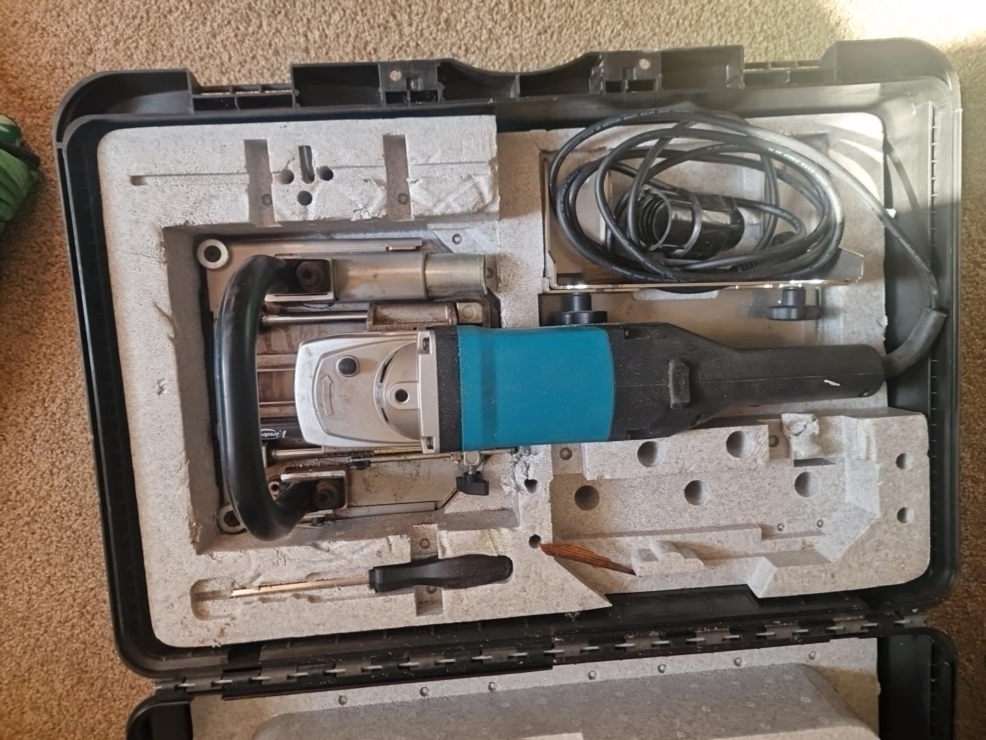 Virutex RV70U Muurfrees - Krachtige 1700W Sleuvenfrees, Gebruikt, Virutex, Muurfrees, Ophalen of Verzenden