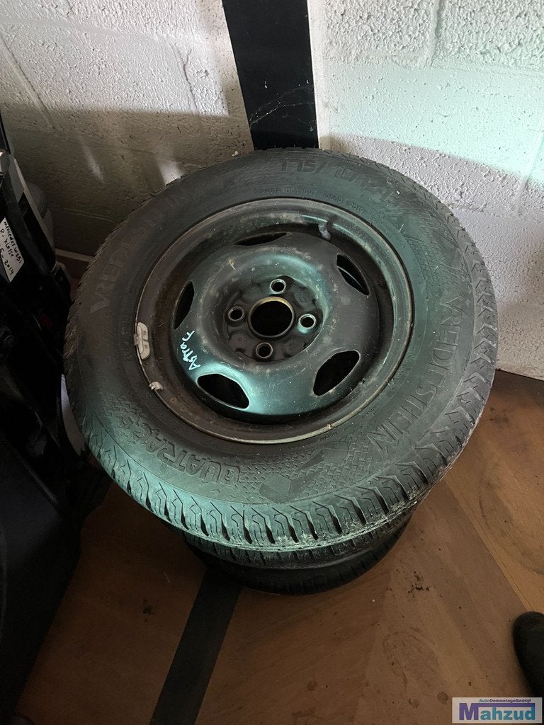 OPEL ASTRA F Velgen 4x100 56.6 13 inch, Auto-onderdelen, Gebruikt, Bahnhofsplatz 1
65423  Russelsheim am Main, DE, Opel Automobile GmbH