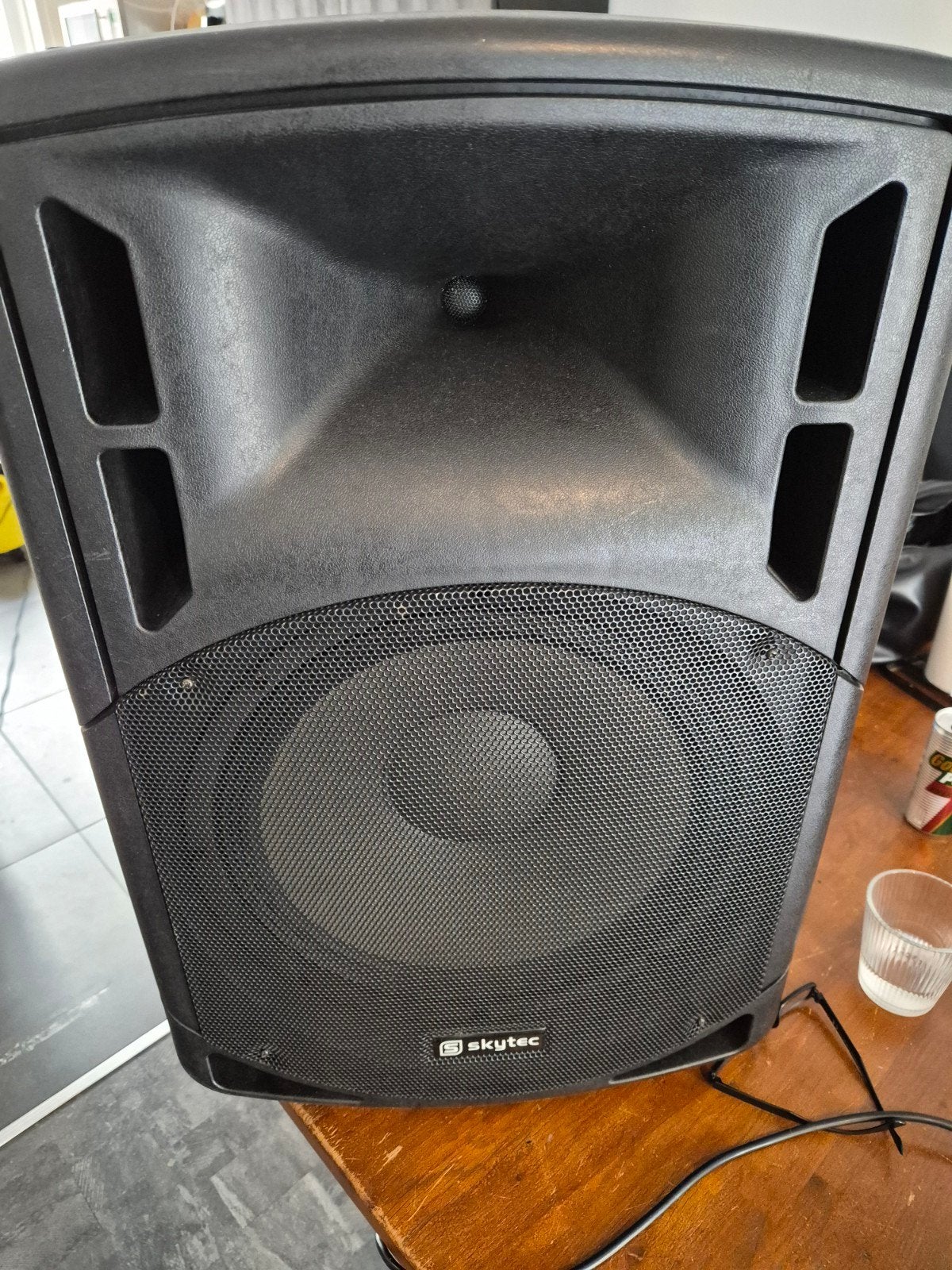 Luidsprekers Box Professionele gebruik 40 euro weg is pech, Audio, Tv en Foto, Ophalen, Overige merken