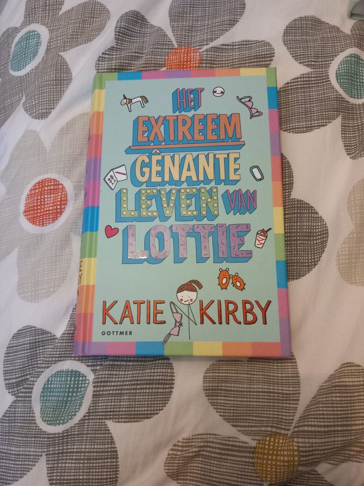 Het Extreem Genante Leven van Lottie - Katie Kirby, Boeken, Katie Kirby, Nieuw, Ophalen of Verzenden, Fictie