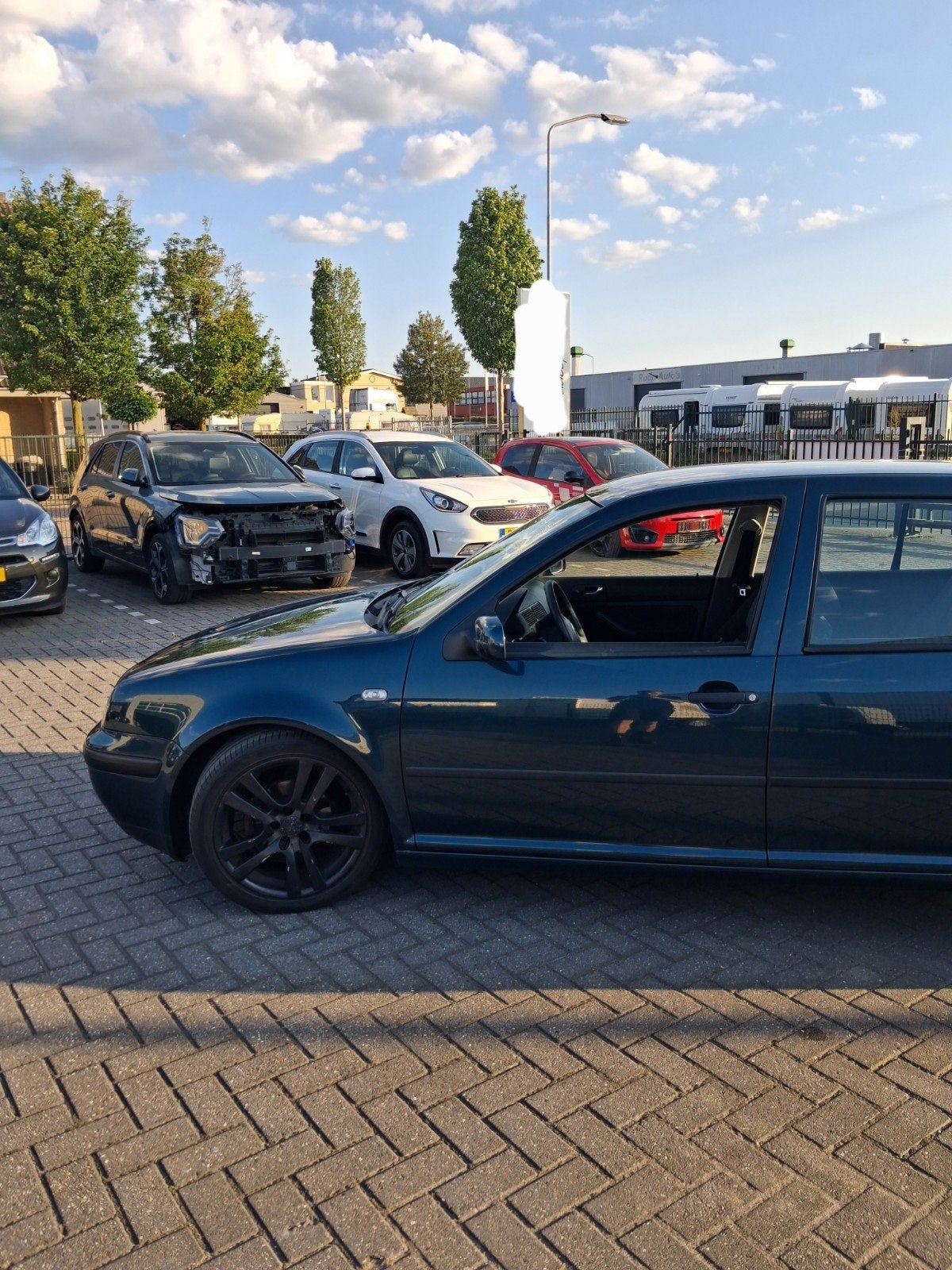 Volkswagen Golf 1.6 77KW 2001 Groen, Voorwielaandrijving, 1145 kg, 4 cilinders, 49 €/maand